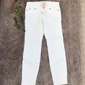 WHITE VINEYARD VINES ANKLE JEANS SIZE 2